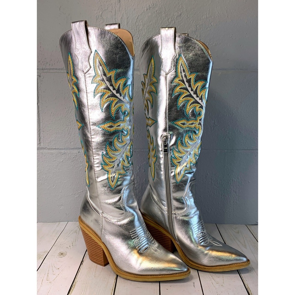 ISNOM Womens Metallic Silver Western Cowboy Boots Embroidered Pointed Toe Size 7